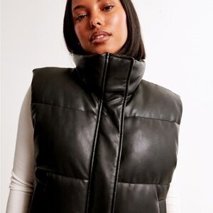 Women's Black Puffer Vest